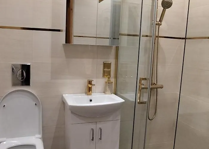 Homestay Sobieskiego 113 *